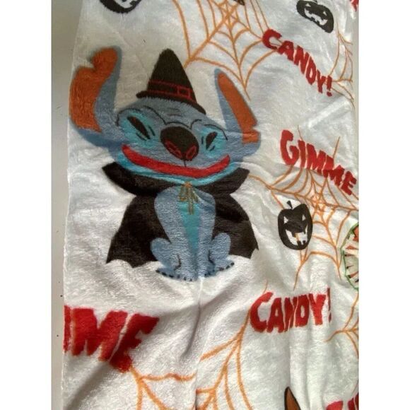 Disney Stitch Halloween Plush Throw Blanket 50”x70” Gimme Candy Witch Pumpkin - Picture 11 of 12